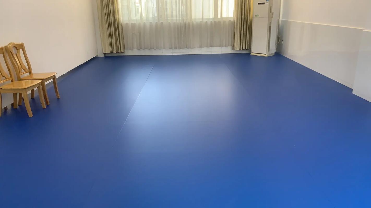 幼兒園塑膠地板源頭工廠,精益求精,滿意服務(wù),擁有市場同一產(chǎn)品